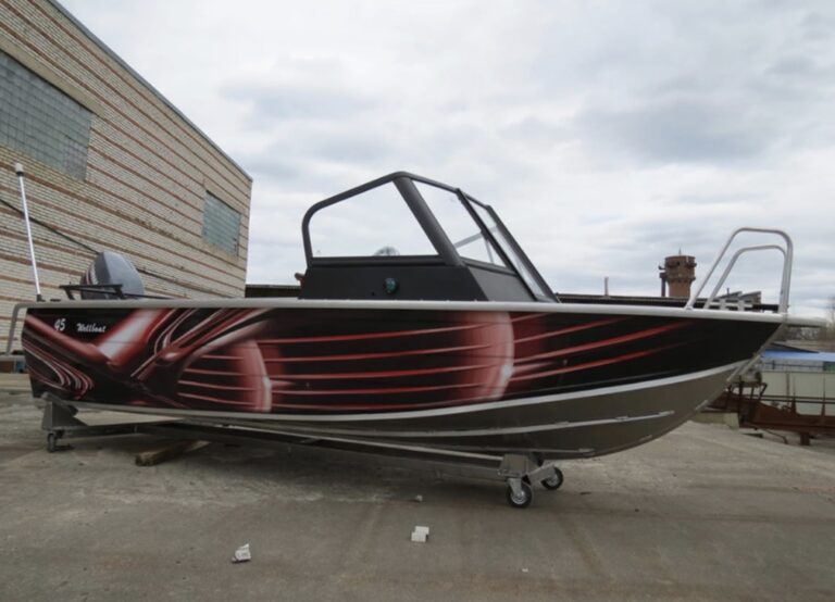 Алюминевая лодка Wellboat 46i